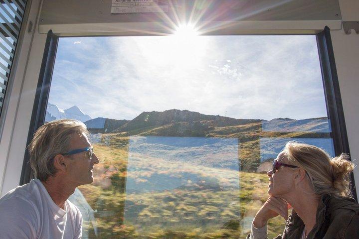 プロガイド付きプライベートトップ・オブ・ヨーロッパ遺産日帰り旅行ルツェルン発