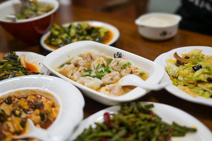 成都料理教室と地元市場見学