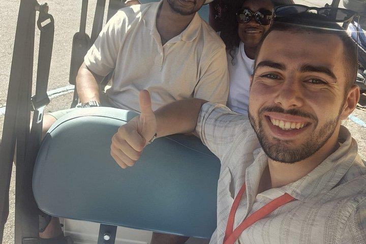 Tour privado en Roma en carrito de golf con un local y helado