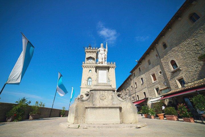 Saint-Marin, un monde minuscule - Excursion privée d'une journée au départ de Bologne