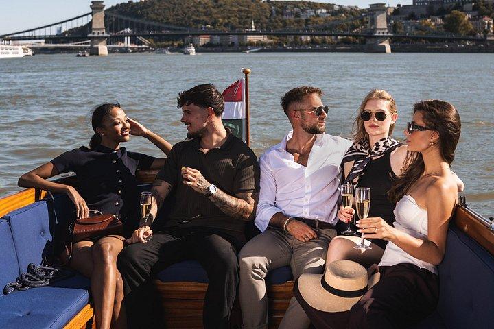Budapest Private Sunset Cruise with Prosecco