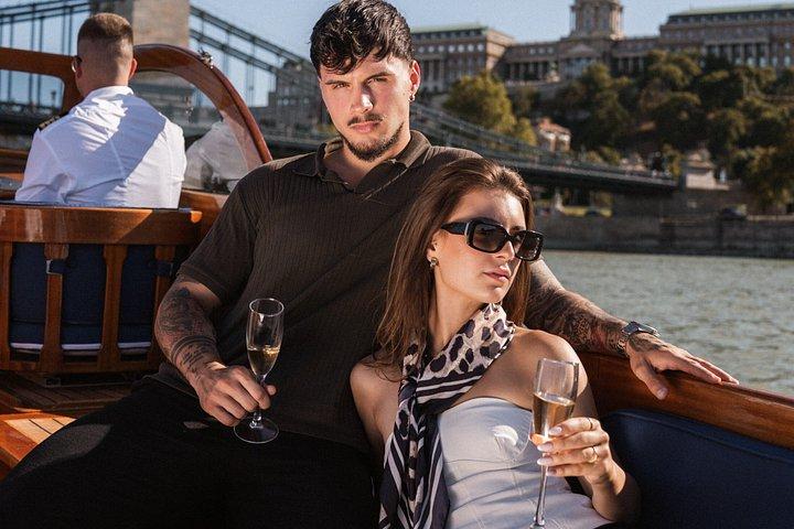 Budapest Private Sunset Cruise with Prosecco