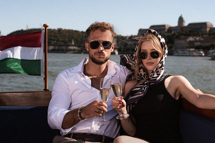 Budapest Private Sunset Cruise with Prosecco