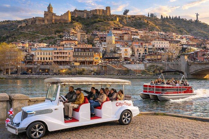 Tbilissi : 2 - Day Retro Car City Tour & Kakheti Wine Trip