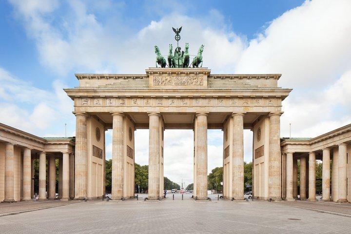Berlin Highlights Private Family Walking Tour