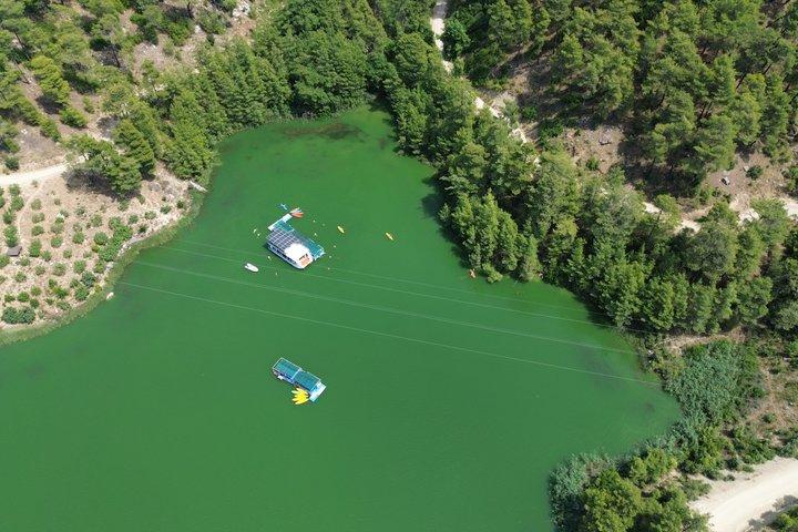 Karacaören Lake Eco Boat Tour avec Monster Buggy, pêche et déjeuner