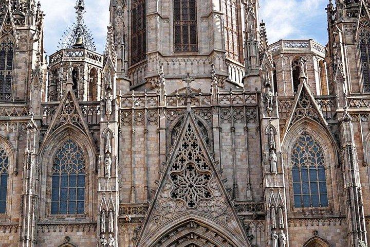 Barcelona Gothic Quarter and Las Ramblas Walking Tour