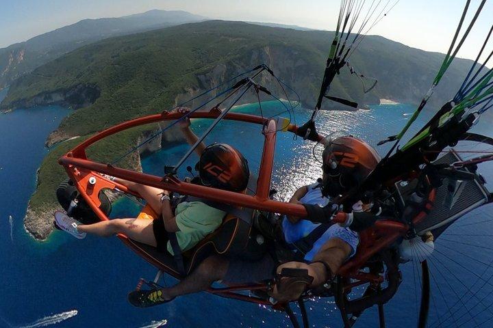 Voo de triciclo paramotor em Corfu