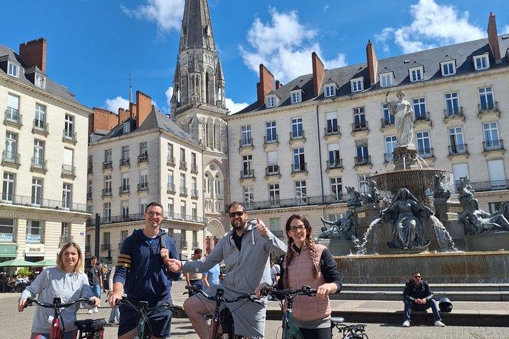 EXCURSION PANORAMIQUE À NANTES en vélo électrique