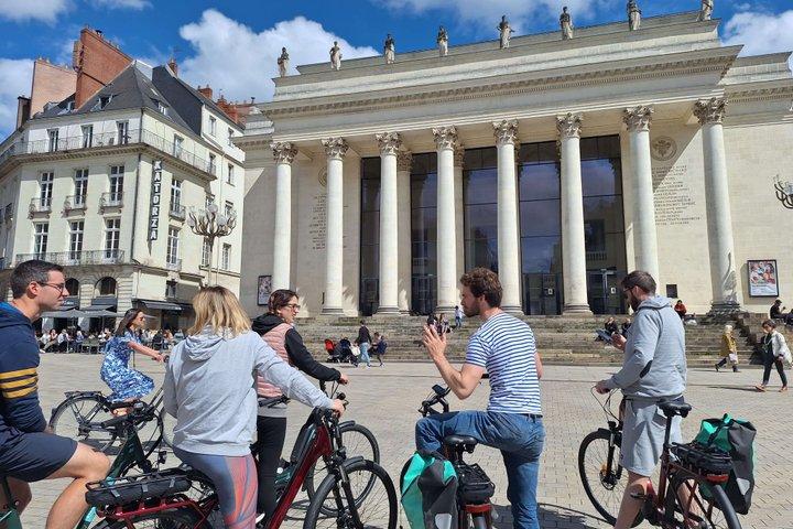 EXCURSION PANORAMIQUE À NANTES en vélo électrique