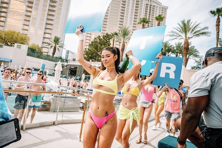 Las Vegas VIP Pool Crawl with Party Bus and Open Bar