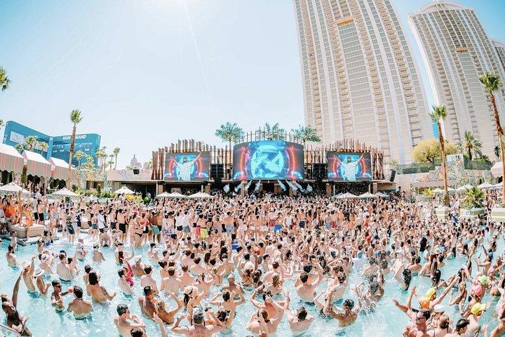 Las Vegas VIP Pool Crawl with Party Bus and Open Bar