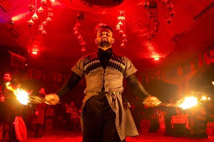 Cappadoce : Spectacle nocturne turc dans une grotte Restaurant