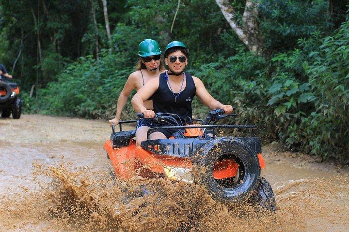 カンクンジャングルコンボ：ATV＋ジップライン＋セノーテスイミング＋乗馬無料