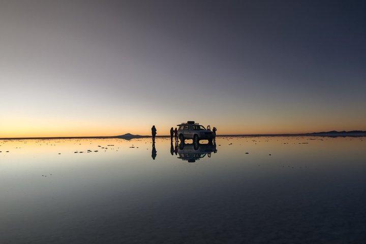 Tour Salar de Uyuni 1 día + hotel de sal y Reflejos al Atardecer