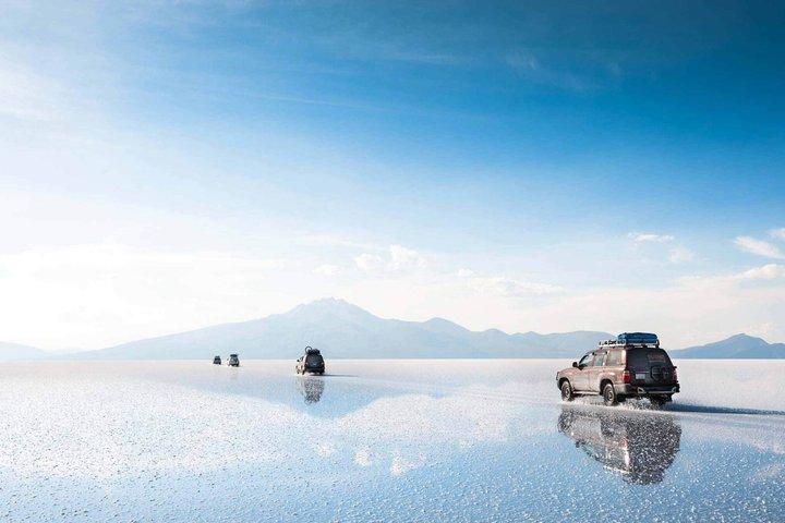 Tour Salar de Uyuni 1 día + hotel de sal y Reflejos al Atardecer