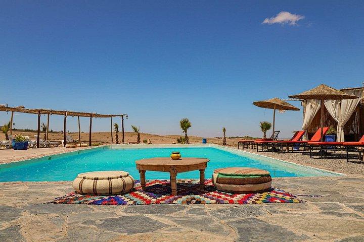 Agafay Desert Hiking Tour with Pool Access and Lunch Experience
