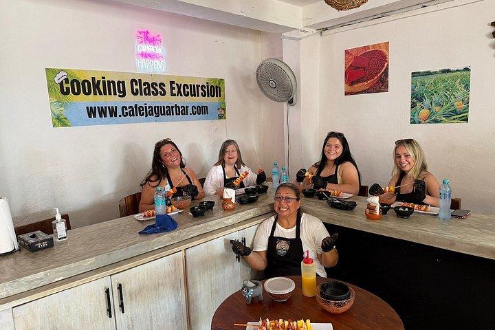 本格ビーチフロントメキシコ料理教室カフェジャガーコスタマヤ