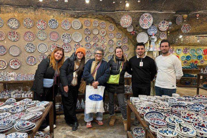 Tour rosso della Cappadocia con Guida locale e piccolo gruppo
