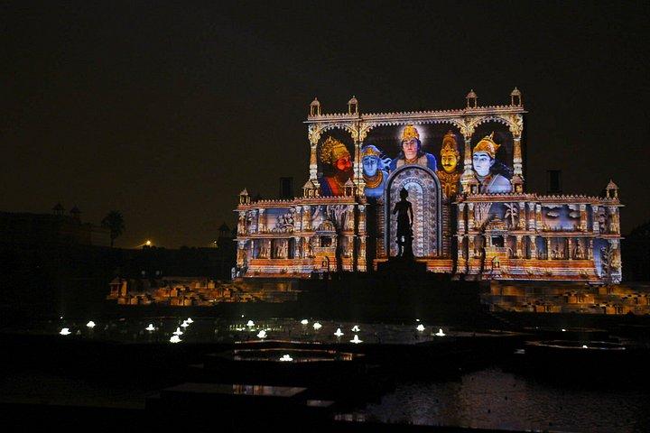 プライベートアクシャルダム、スキップ・ザ・ライン、文化展示、ウォーターショー