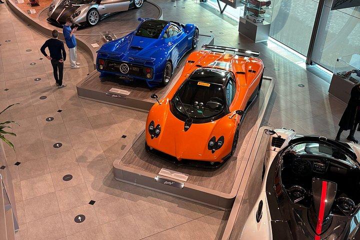 イタリア語感情 : 象徴的なスーパーカー＆伝統的なバルサミコ酢