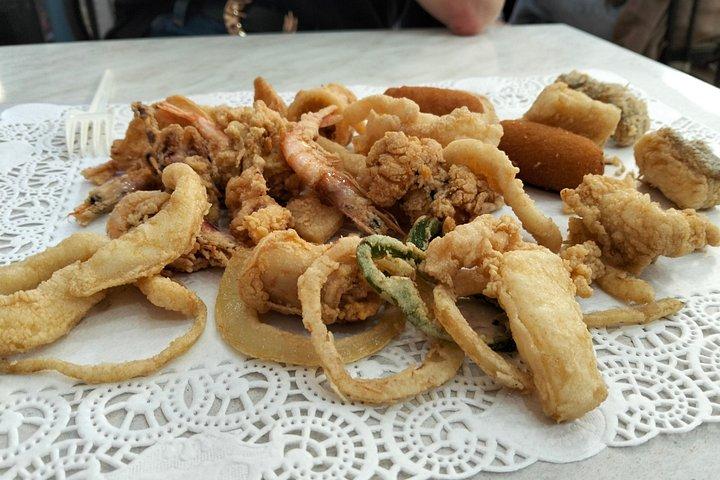 シェフ主導のセビリアタパスツアー/本格料理＆地元ワイン