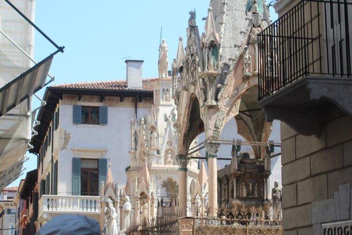 DA Padova: Small Group Guided Tour to Verona
