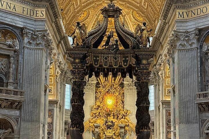 St. Peter's Basilica Reserved Entry with Digital Audio App