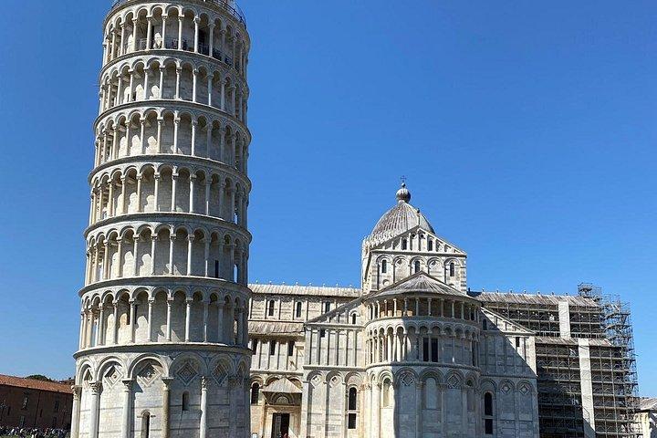 Private Lucca-Pisa Day Trip from Florence with Cathedral Complex