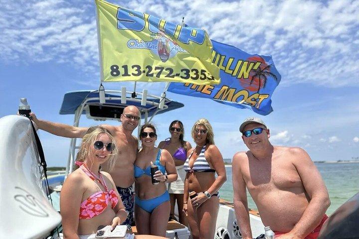 クリアウォータービーチでの4時間のプライベートボートチャーター