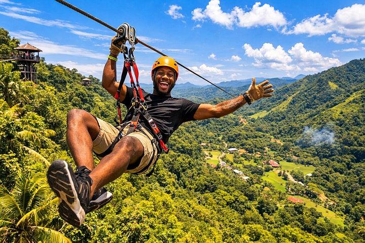 theme park Mundo taino with zip line