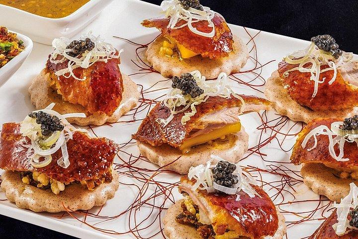 ホーチミン・シティ・アイコン・サイゴン豪華サンセット＆ディナークルーズ