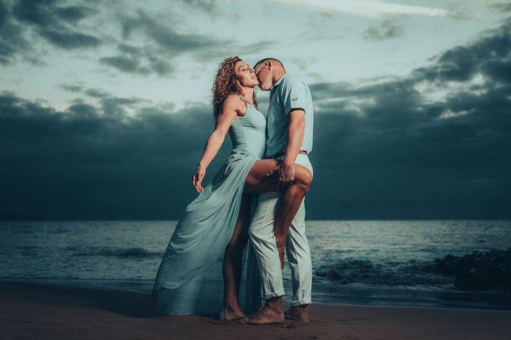 A Romantic Photoshoot for 2 in Maui