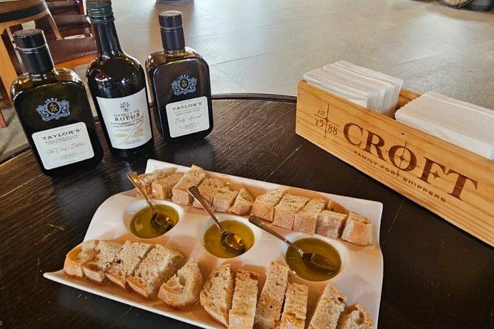 Tour met kleine groep door de Dourovallei: 4 Landgoederen, Lunch & Olijfolie