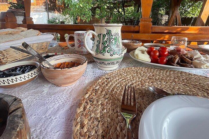 ブカレストのホームディナー;地元の家族と本格的なルーマニア料理