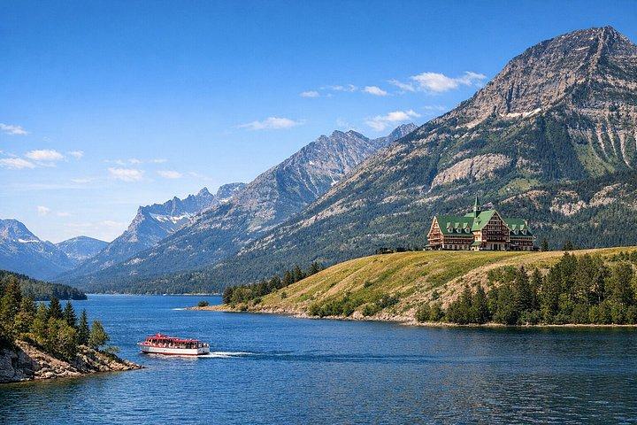 Tour di 1 giorno Waterton Redrock Canyon e Cameron Falls