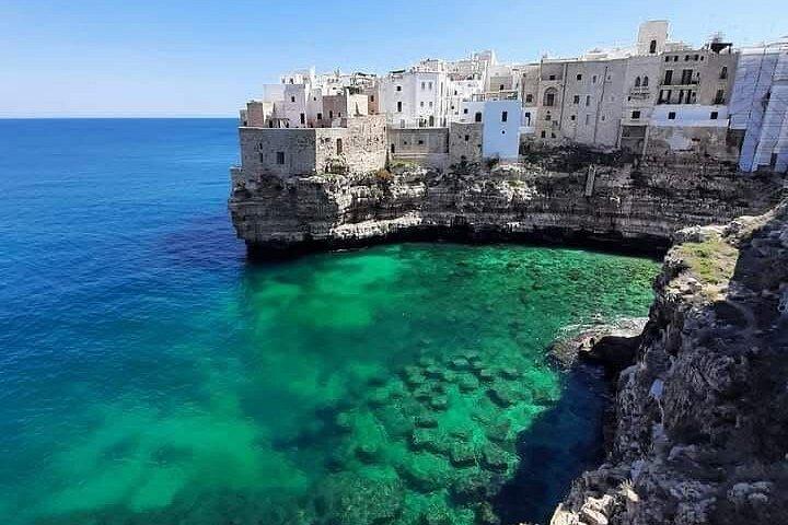 Polignano a Mare: Tour in Barca Grotte, Prosecco e Nuotata