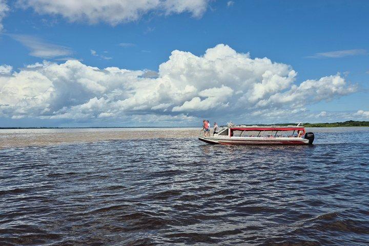 Encuentro de las Aguas y la Ópera de Amazonas - Tour de medio día