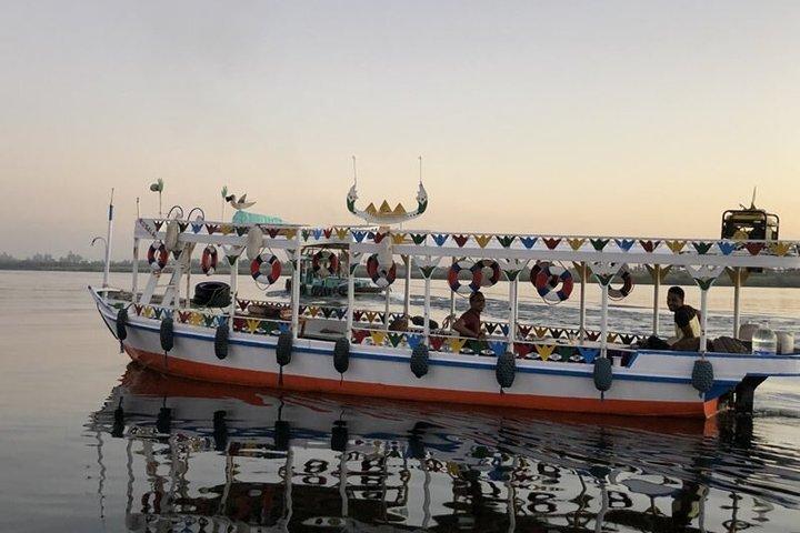Luxor Private Motorbootfahrt & Karnak Sound and Light Show