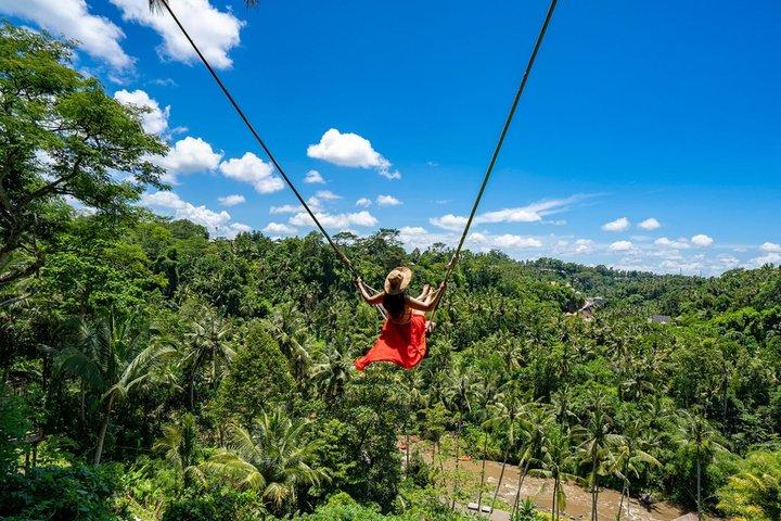 Barongdans, Bali Swing & lokal marknadstur w / Transfer i Bali