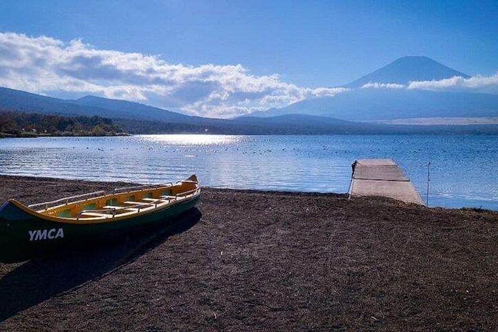 プライベート富士ツアー：山中湖、御殿場アウトレット＆温泉