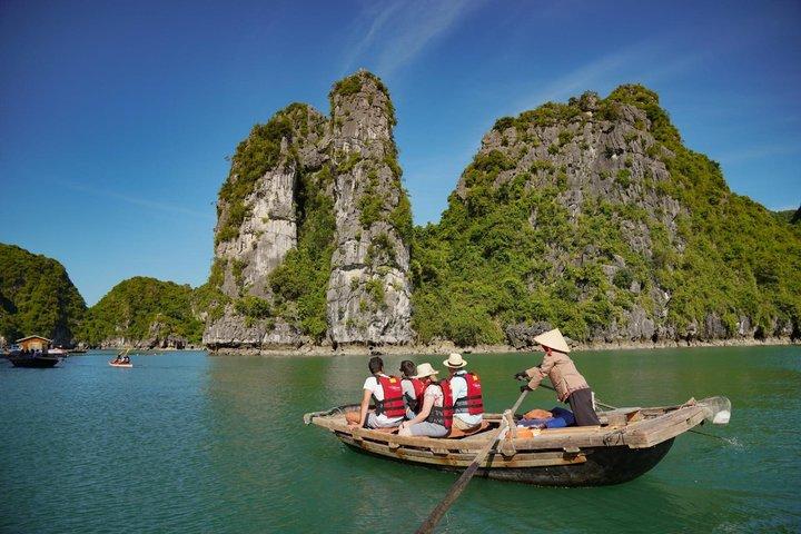 Halong Bay Elite 5 - Tour di un giorno in crociera con delfini da Hanoi