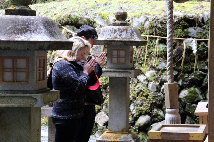 京都プライベートハイキングツアー：鞍馬・貴船の古代軌跡