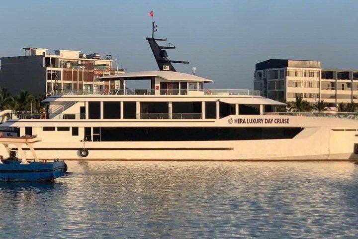 Croisière de luxe d'une journée à Ha Long et Lan Ha Bay