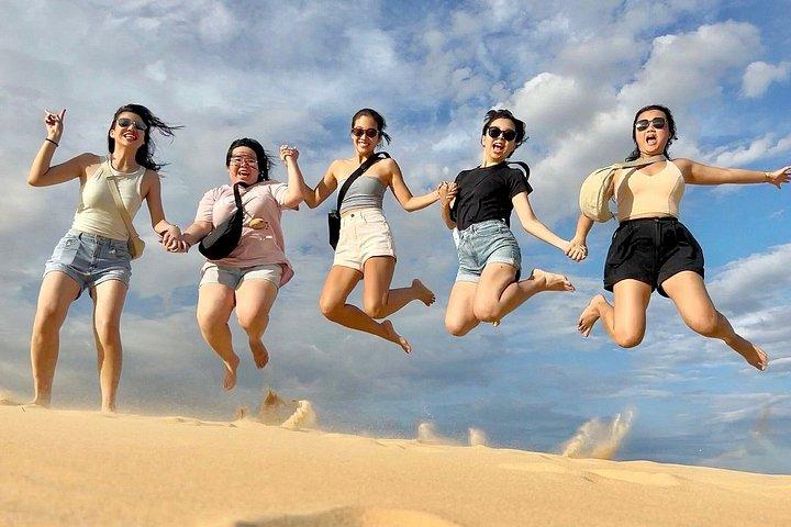 ホーチミンから：ムイネーサンセットツアー、砂丘＆海岸の景色
