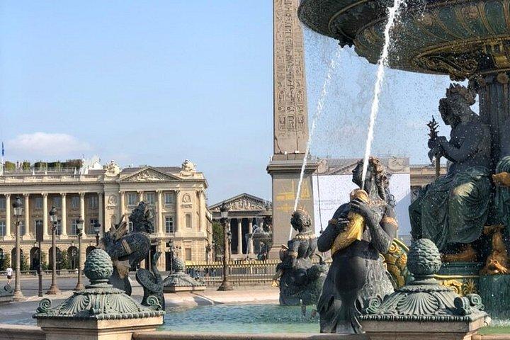 パリ：ロイヤルスクエア、ルーブル庭園＆シティハイライトツアー