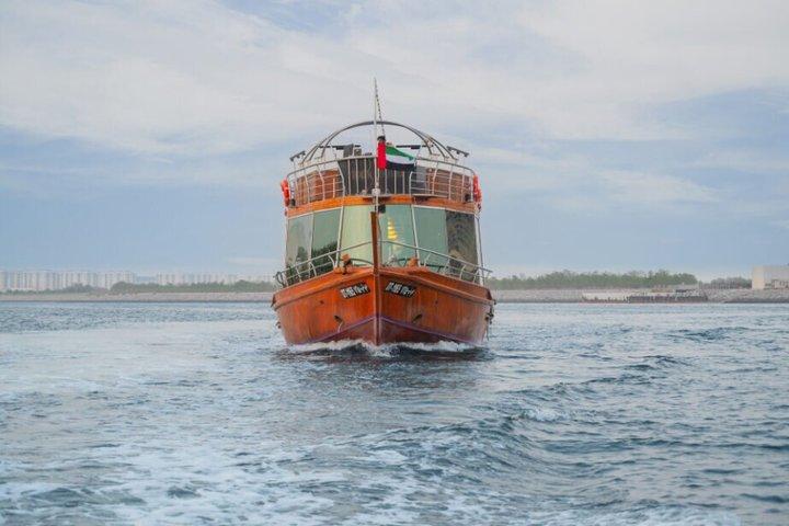 Abu Dhabi: Yas Island Sightseeing Dhow Cruise