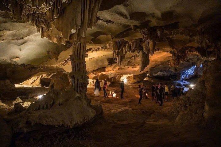 Hanoi: Bai Tu Long Bay Scenic Day Cruise til skjulte landskaber