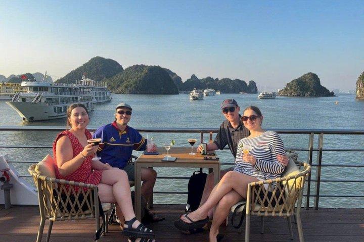 Von Hanoi : 5 - Panoramafahrt mit Buffet Mittagessen & Limousine