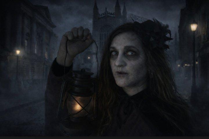 I sentieri infestati di Bath a Ghost Walk Through History